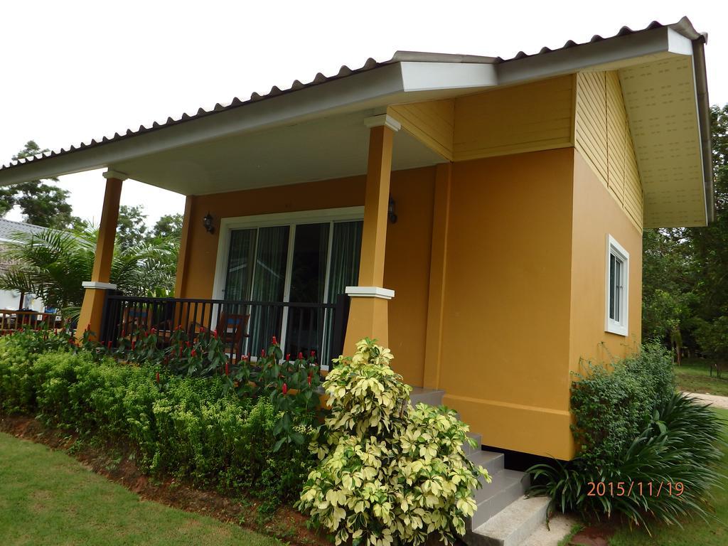 Suksompong Resort Khao Lak Eksteriør bilde